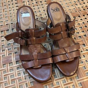 Sofft Strappy Leather Heeled sandals